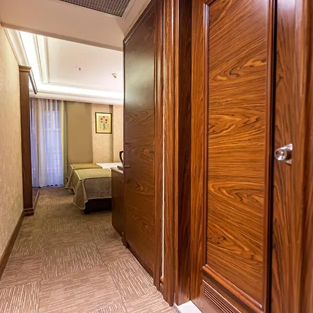 Eurostar Old & Hotel 4*