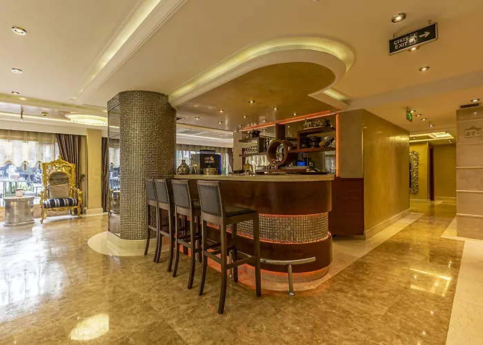 מלון Eurostar Old & 4*