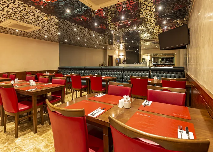 Eurostar Old & מלון 4*