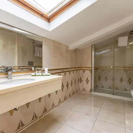 Eurostar Old & Hotel 4*